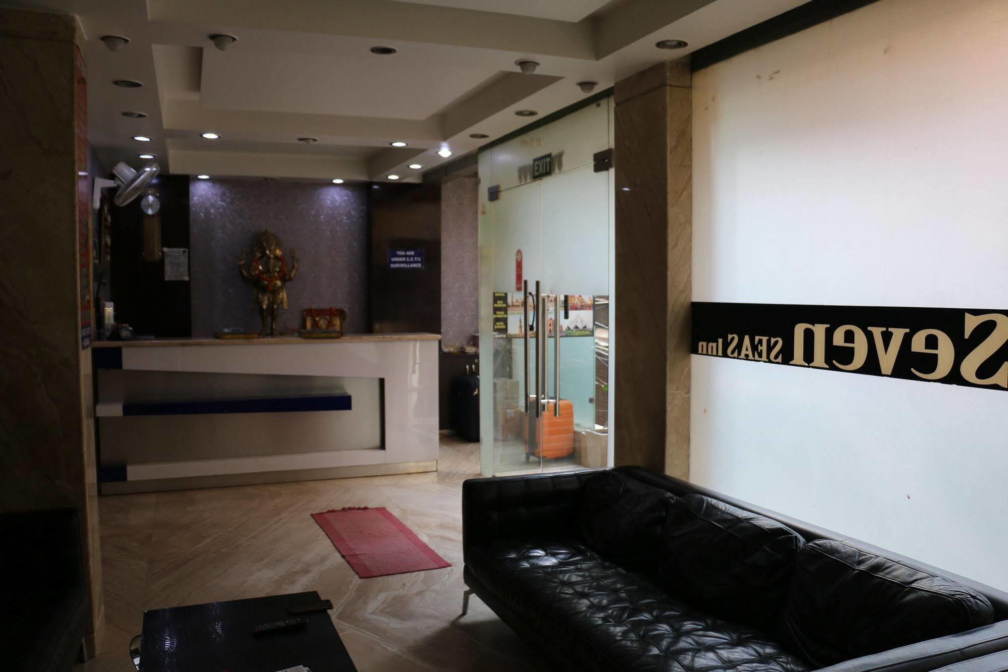 Hotel Seven Seas Inn New Delhi Exterior photo